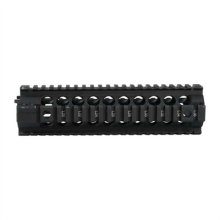 AR-15/M16 TWO-PIECE CARBINE LENGTH FREE-FLOAT FOREND